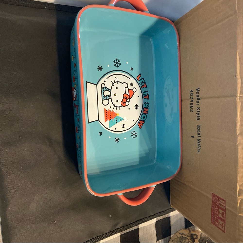 Hello Kitty Let It Snow Baking Dish